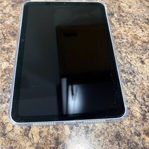 Like new Apple iPad mini (A17 Pro) Wi-Fi 128GB
Blue with charger and clear case